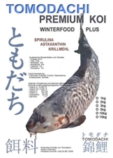 Koifutter, Winterfutter für Koi, langsam sinkendes Koi-Energiefutter mit Astaxanthin und Spirulina, arktischem Fischmehl und Fischöl, für eine optimale Futterverwertung bei geringer Wasserbelastung, Energie für Koi im Winter, Tomodachi Winterfood Plus, 5mm Koipellets, 3kg Eimer - 1